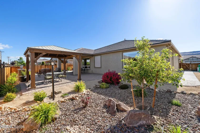 7239 Early Dawn, Sparks, Nevada 89436, 4 Bedrooms Bedrooms, ,2 BathroomsBathrooms,Residential,Residential,Early Dawn,0,260007268
