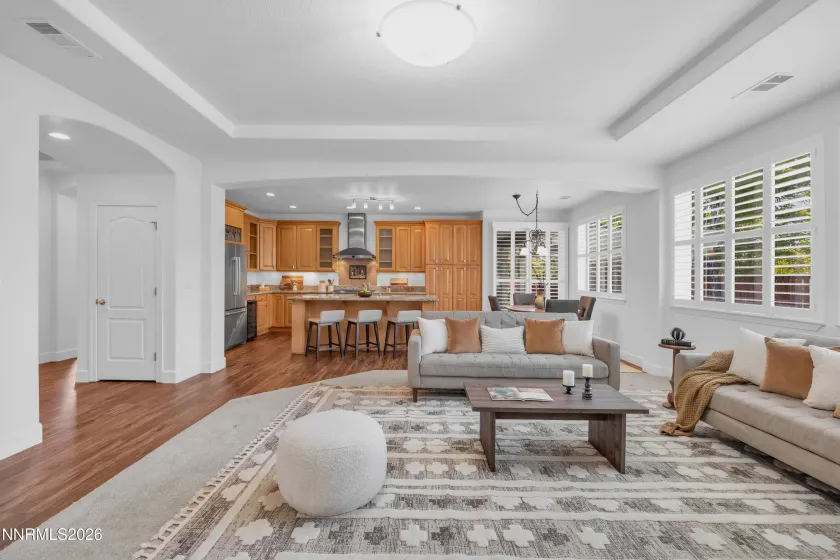10500 Rue D Flore, Reno, Nevada 89511, 4 Bedrooms Bedrooms, ,4 BathroomsBathrooms,Residential,Residential,Rue D Flore,0,260007271