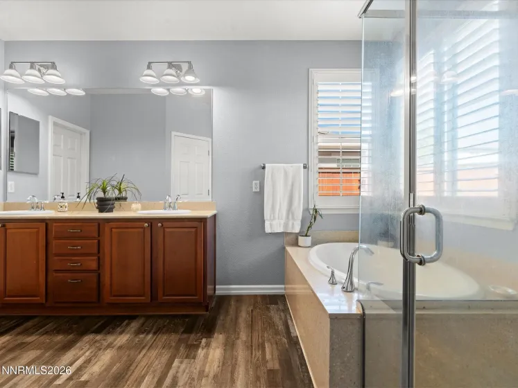 2438 Emblem, Sparks, Nevada 89436, 4 Bedrooms Bedrooms, ,3 BathroomsBathrooms,Residential,Residential,Emblem,0,260007273