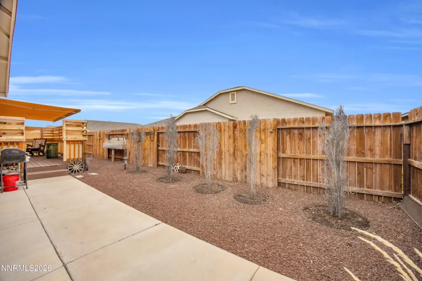 2552 Ladera Dr Backyard