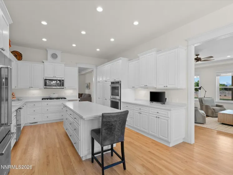 1056 Country, Gardnerville, Nevada 89460, 3 Bedrooms Bedrooms, ,4 BathroomsBathrooms,Residential,Residential,Country,0,260007283