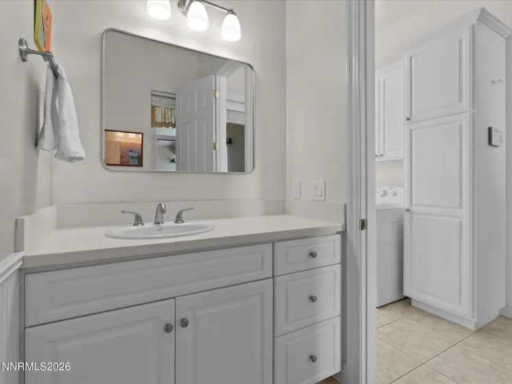 1056 Country, Gardnerville, Nevada 89460, 3 Bedrooms Bedrooms, ,4 BathroomsBathrooms,Residential,Residential,Country,0,260007283