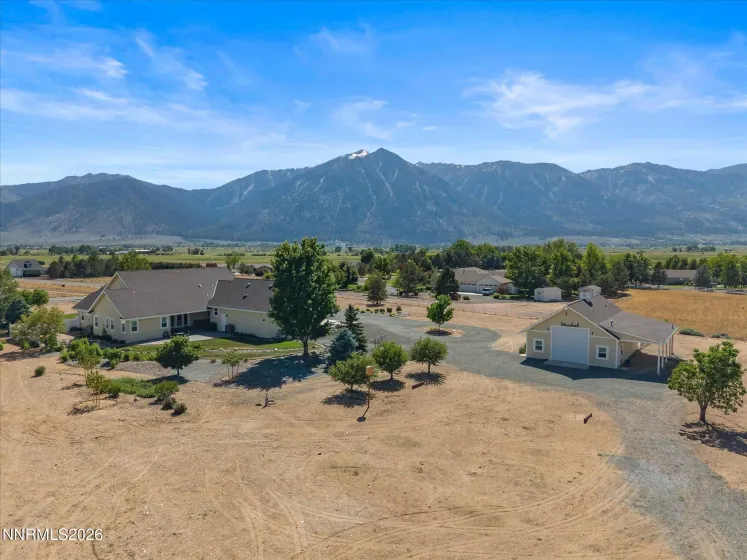 1056 Country, Gardnerville, Nevada 89460, 3 Bedrooms Bedrooms, ,4 BathroomsBathrooms,Residential,Residential,Country,0,260007283