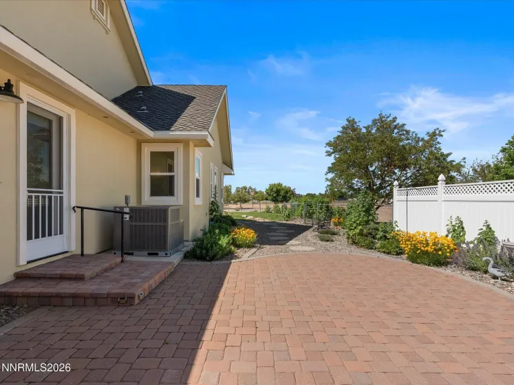 1056 Country, Gardnerville, Nevada 89460, 3 Bedrooms Bedrooms, ,4 BathroomsBathrooms,Residential,Residential,Country,0,260007283