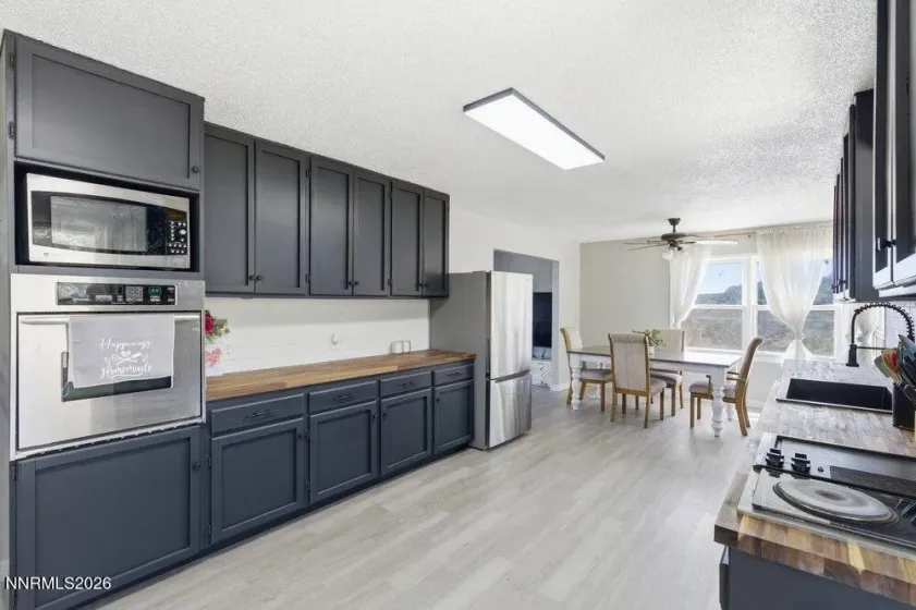 2255 Sutro, Reno, Nevada 89521, 4 Bedrooms Bedrooms, ,2 BathroomsBathrooms,Residential,Residential,Sutro,0,260007309
