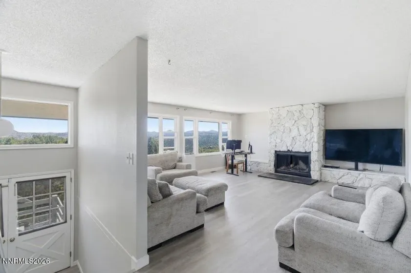 2255 Sutro, Reno, Nevada 89521, 4 Bedrooms Bedrooms, ,2 BathroomsBathrooms,Residential,Residential,Sutro,0,260007309
