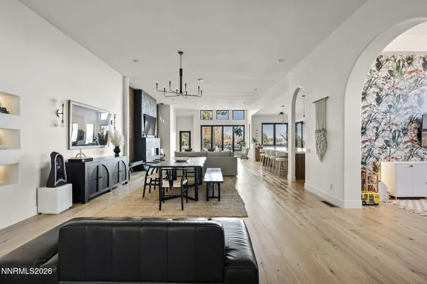 4425 Dant, Reno, Nevada 89509, 5 Bedrooms Bedrooms, ,5 BathroomsBathrooms,Residential,Residential,Dant,0,260007316