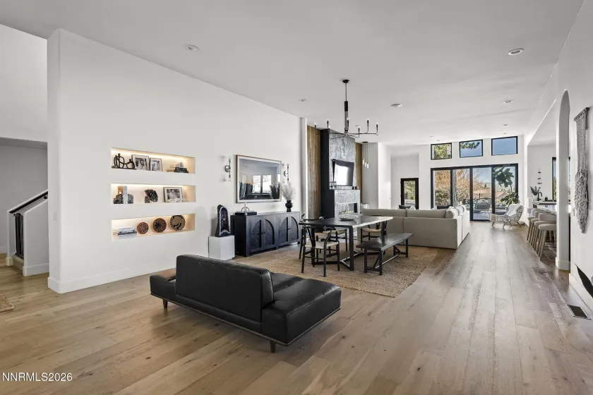 4425 Dant, Reno, Nevada 89509, 5 Bedrooms Bedrooms, ,5 BathroomsBathrooms,Residential,Residential,Dant,0,260007316