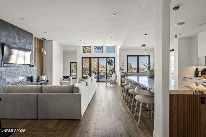 4425 Dant, Reno, Nevada 89509, 5 Bedrooms Bedrooms, ,5 BathroomsBathrooms,Residential,Residential,Dant,0,260007316