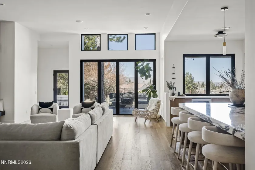 4425 Dant, Reno, Nevada 89509, 5 Bedrooms Bedrooms, ,5 BathroomsBathrooms,Residential,Residential,Dant,0,260007316