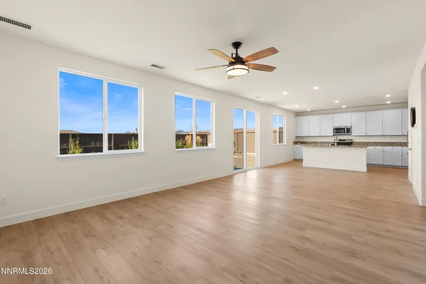 2234 Great Bluffs, Sparks, Nevada 89436, 4 Bedrooms Bedrooms, ,4 BathroomsBathrooms,Residential,Residential,Great Bluffs,0,260007349