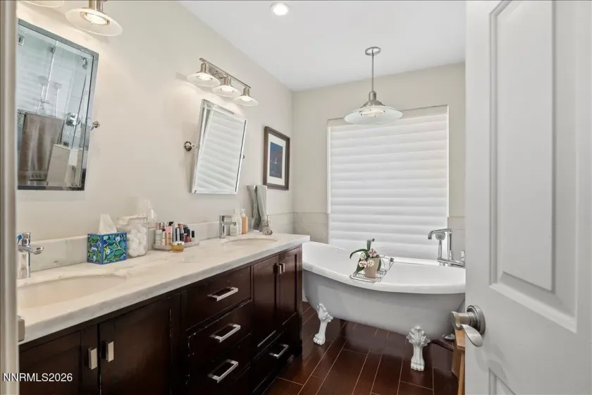 9420 Benedict, Sparks, Nevada 89441, 4 Bedrooms Bedrooms, ,4 BathroomsBathrooms,Residential,Residential,Benedict,0,260007350