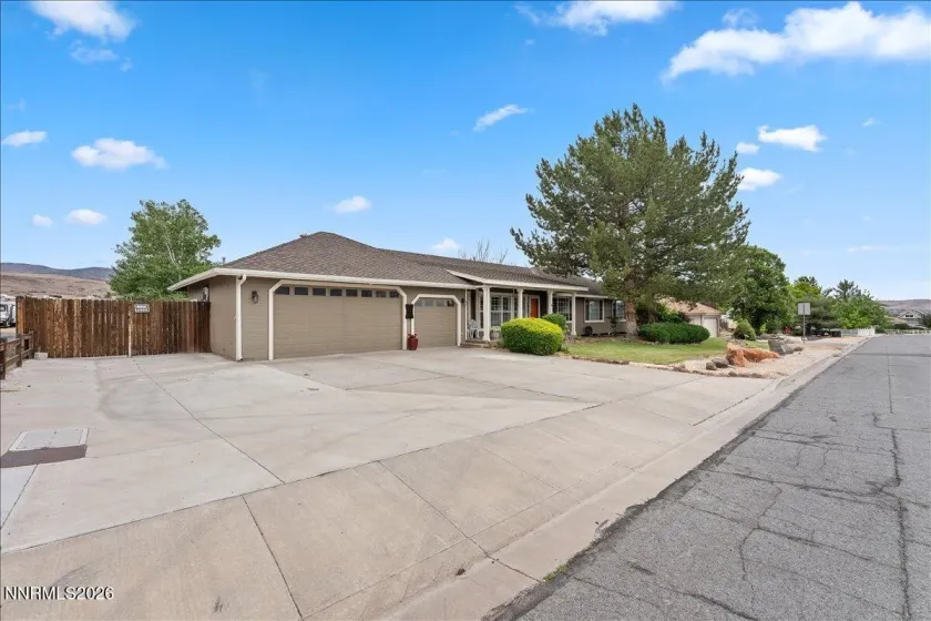 9420 Benedict, Sparks, Nevada 89441, 4 Bedrooms Bedrooms, ,4 BathroomsBathrooms,Residential,Residential,Benedict,0,260007350