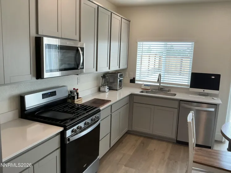 1820 Amazonite, Sparks, Nevada 89436, 4 Bedrooms Bedrooms, ,3 BathroomsBathrooms,Residential,Residential,Amazonite,0,260007352