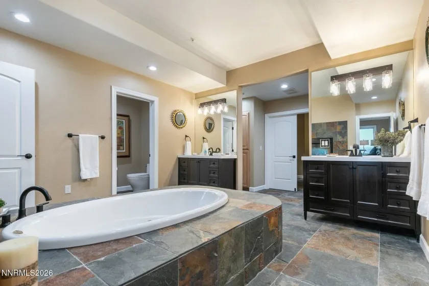 933 Northwood, Incline Village, Nevada 89451, 3 Bedrooms Bedrooms, ,3 BathroomsBathrooms,Residential,Residential,Northwood,0,260007347