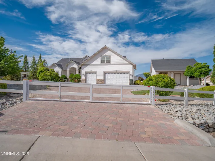 1677 Chiquita, Minden, Nevada 89423, 4 Bedrooms Bedrooms, ,4 BathroomsBathrooms,Residential,Residential,Chiquita,0,260007359