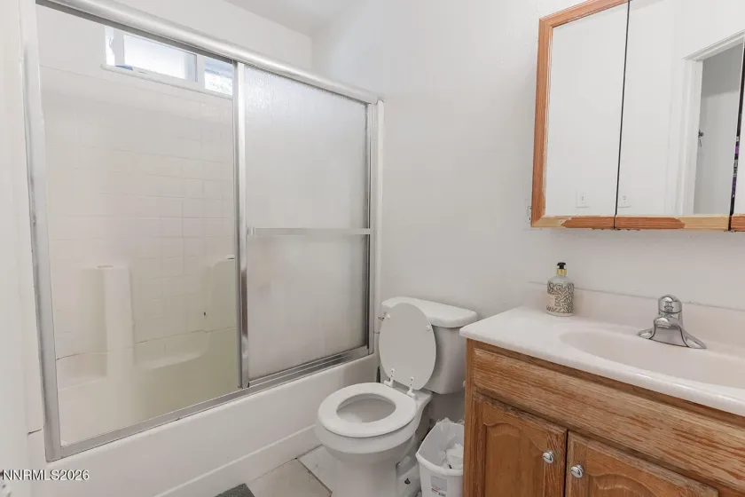 1401 Bresson, Reno, Nevada 89502, 3 Bedrooms Bedrooms, ,2 BathroomsBathrooms,Residential,Residential,Bresson,0,260007360