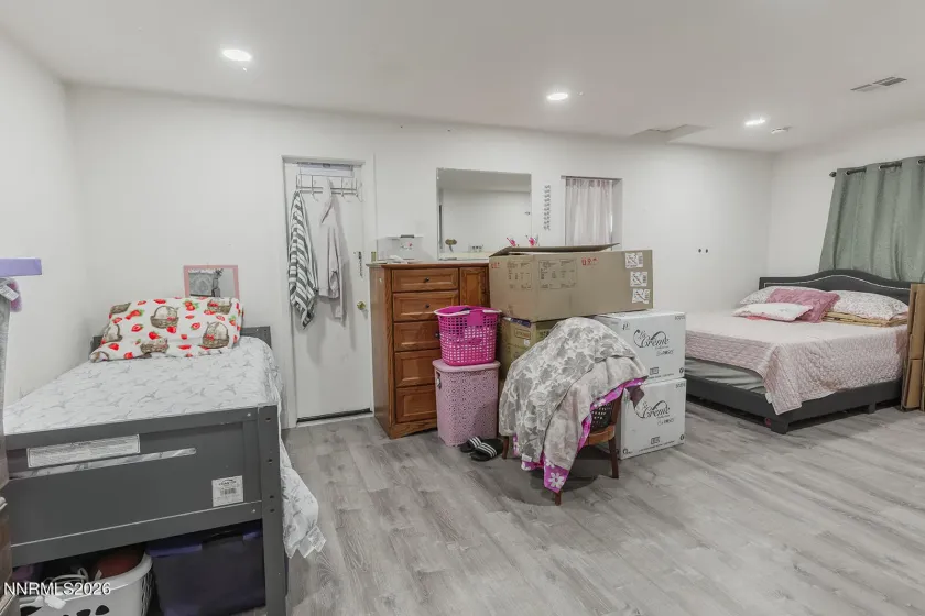 1401 Bresson, Reno, Nevada 89502, 3 Bedrooms Bedrooms, ,2 BathroomsBathrooms,Residential,Residential,Bresson,0,260007360
