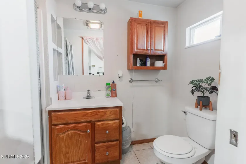 1401 Bresson, Reno, Nevada 89502, 3 Bedrooms Bedrooms, ,2 BathroomsBathrooms,Residential,Residential,Bresson,0,260007360