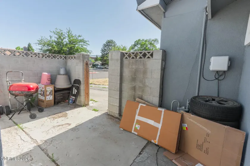 1401 Bresson, Reno, Nevada 89502, 3 Bedrooms Bedrooms, ,2 BathroomsBathrooms,Residential,Residential,Bresson,0,260007360