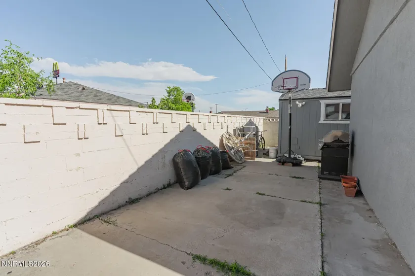 1401 Bresson, Reno, Nevada 89502, 3 Bedrooms Bedrooms, ,2 BathroomsBathrooms,Residential,Residential,Bresson,0,260007360