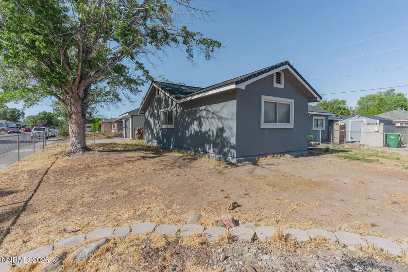 1401 Bresson, Reno, Nevada 89502, 3 Bedrooms Bedrooms, ,2 BathroomsBathrooms,Residential,Residential,Bresson,0,260007360