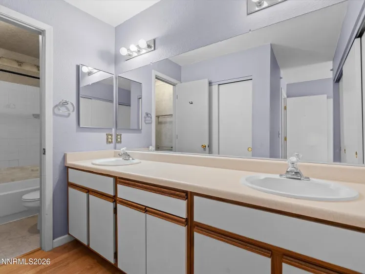 4317 Leeward, Reno, Nevada 89502, 2 Bedrooms Bedrooms, ,3 BathroomsBathrooms,Residential,Residential,Leeward,0,260007364
