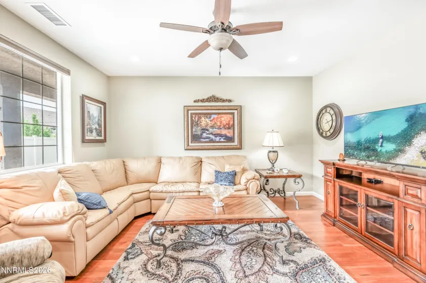 2241 Alivia, Reno, Nevada 89521, 3 Bedrooms Bedrooms, ,2 BathroomsBathrooms,Residential,Residential,Alivia,0,260007366