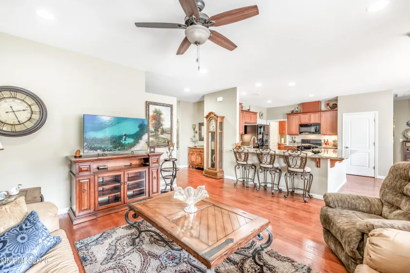 2241 Alivia, Reno, Nevada 89521, 3 Bedrooms Bedrooms, ,2 BathroomsBathrooms,Residential,Residential,Alivia,0,260007366