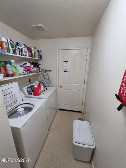 652 Jennys, Fernley, Nevada 89408, 4 Bedrooms Bedrooms, ,3 BathroomsBathrooms,Residential,Residential,Jennys,0,260007367