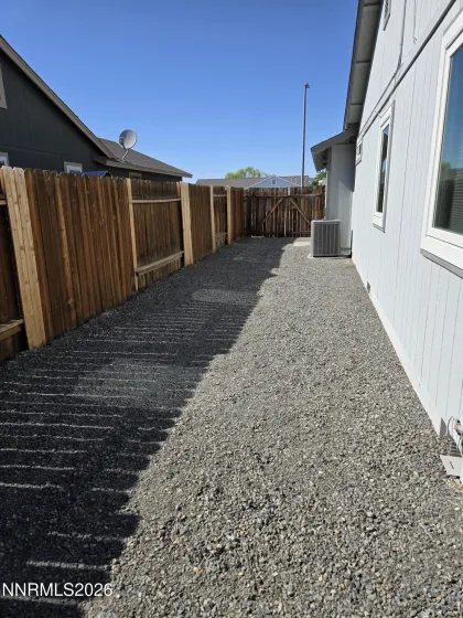 652 Jennys, Fernley, Nevada 89408, 4 Bedrooms Bedrooms, ,3 BathroomsBathrooms,Residential,Residential,Jennys,0,260007367