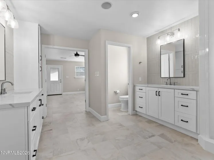3149 Gladiola, Sparks, Nevada 89436, 4 Bedrooms Bedrooms, ,3 BathroomsBathrooms,Residential,Residential,Gladiola,0,260007369