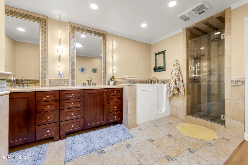 4825 Lakeridge Terrace W., Reno, Nevada 89509, 2 Bedrooms Bedrooms, ,2 BathroomsBathrooms,Residential,Residential,Lakeridge Terrace W.,0,260007370