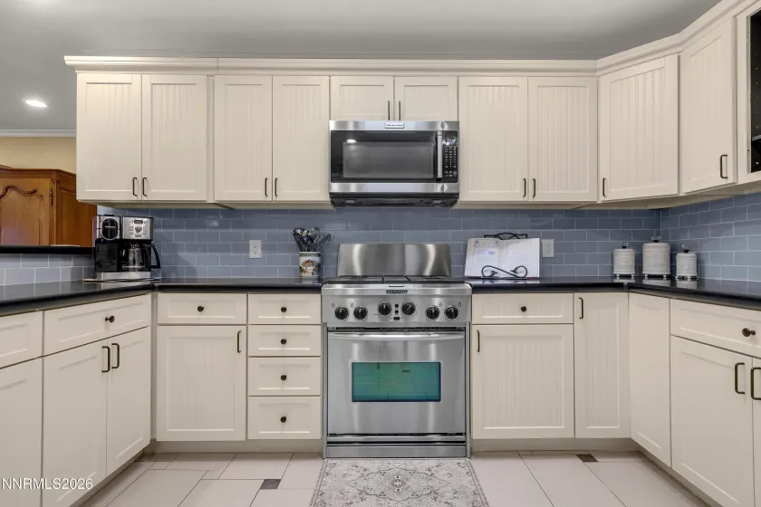 4825 Lakeridge Terrace W., Reno, Nevada 89509, 2 Bedrooms Bedrooms, ,2 BathroomsBathrooms,Residential,Residential,Lakeridge Terrace W.,0,260007370