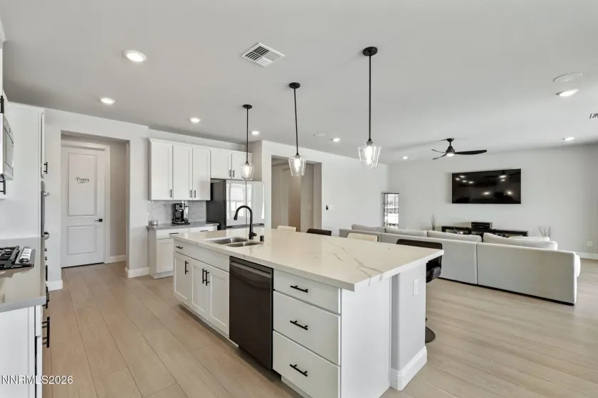 1018 Carico Valley, Sparks, Nevada 89441, 3 Bedrooms Bedrooms, ,3 BathroomsBathrooms,Residential,Residential,Carico Valley,0,260007373