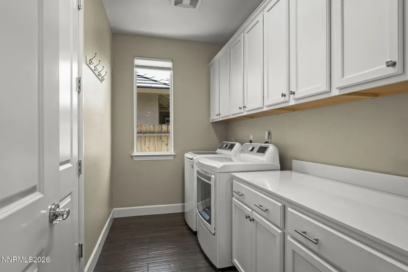 2108 Niatross, Reno, Nevada 89521, 2 Bedrooms Bedrooms, ,2 BathroomsBathrooms,Residential,Residential,Niatross,0,260007385