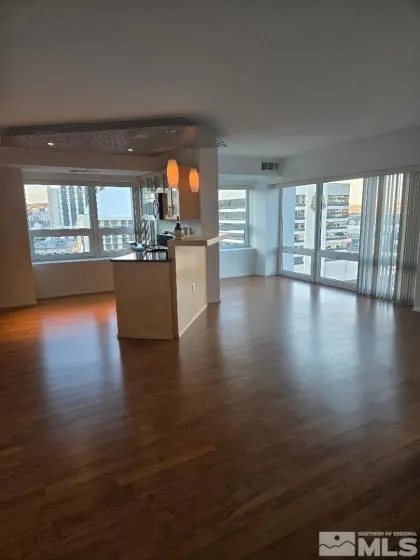 255 Sierra, Reno, Nevada 89501, 1 Bedroom Bedrooms, ,1 BathroomBathrooms,Residential,Residential,Sierra,0,260007398