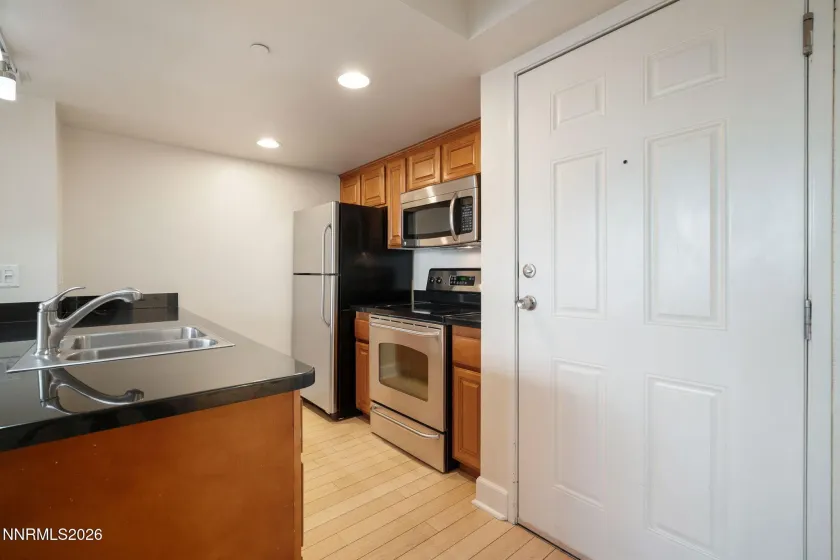 450 Arlington, Reno, Nevada 89503, 1 Bedroom Bedrooms, ,1 BathroomBathrooms,Residential,Residential,Arlington,0,260007399
