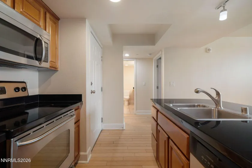 450 Arlington, Reno, Nevada 89503, 1 Bedroom Bedrooms, ,1 BathroomBathrooms,Residential,Residential,Arlington,0,260007399