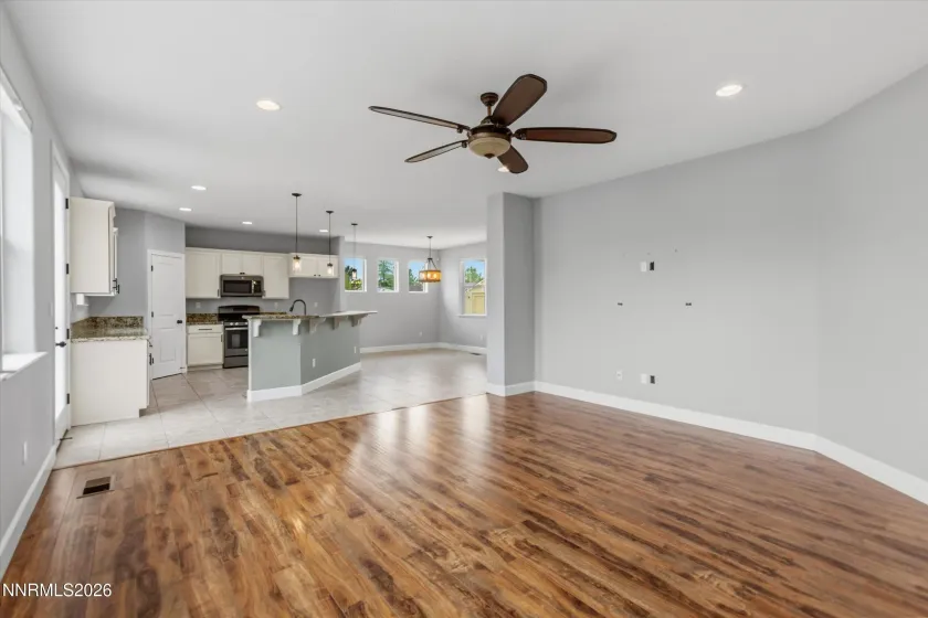 4849 Ahwanee, Sparks, Nevada 89436, 4 Bedrooms Bedrooms, ,4 BathroomsBathrooms,Residential,Residential,Ahwanee,0,260007384