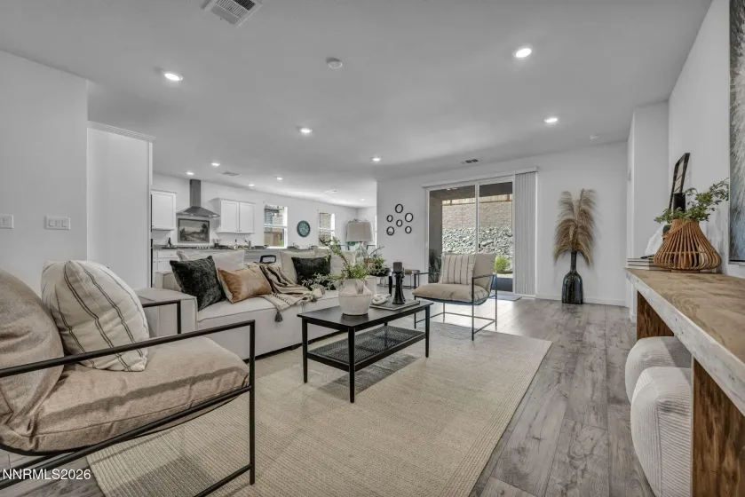8405 Fenhollow, Verdi, Nevada 89439, 4 Bedrooms Bedrooms, ,3 BathroomsBathrooms,Residential,Residential,Fenhollow,0,260007387