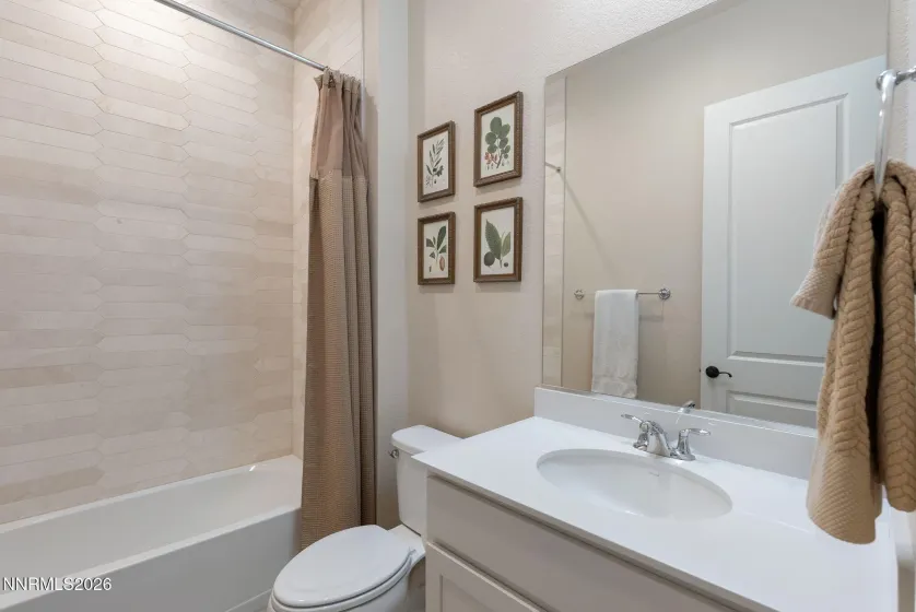 2268 Paint Horse, Reno, Nevada 89521, 3 Bedrooms Bedrooms, ,3 BathroomsBathrooms,Residential,Residential,Paint Horse,0,260007413