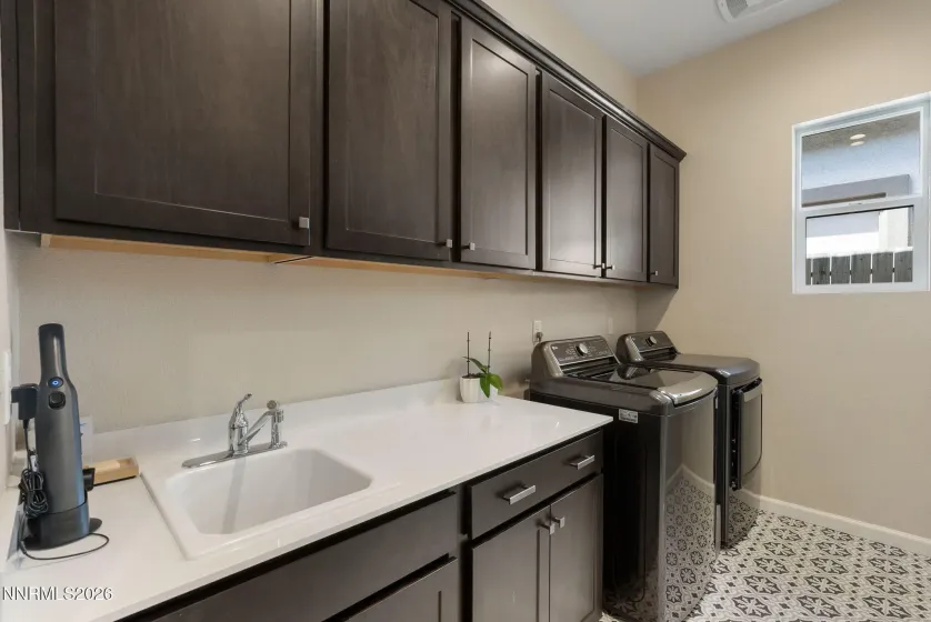 2268 Paint Horse, Reno, Nevada 89521, 3 Bedrooms Bedrooms, ,3 BathroomsBathrooms,Residential,Residential,Paint Horse,0,260007413