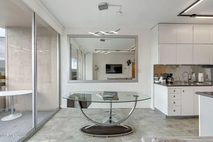 100 Arlington, Reno, Nevada 89501, 1 Bedroom Bedrooms, ,1 BathroomBathrooms,Residential,Residential,Arlington,0,260007414