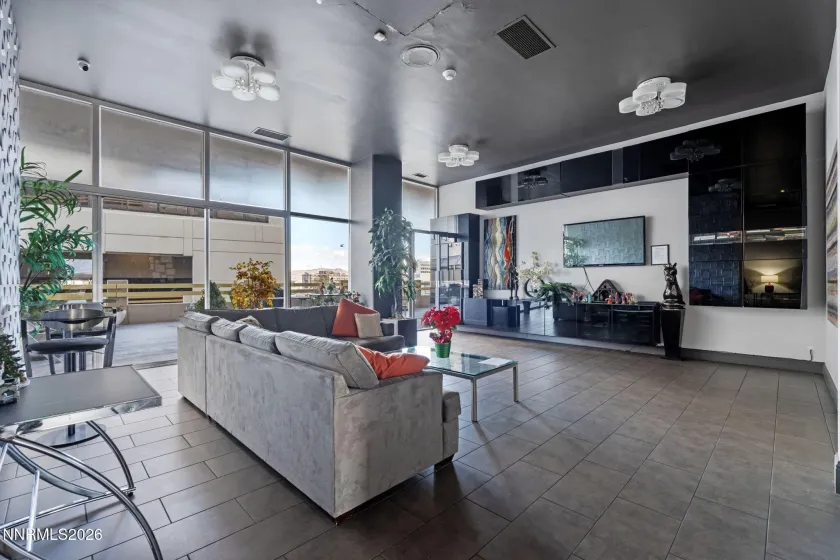 100 Arlington, Reno, Nevada 89501, 1 Bedroom Bedrooms, ,1 BathroomBathrooms,Residential,Residential,Arlington,0,260007414
