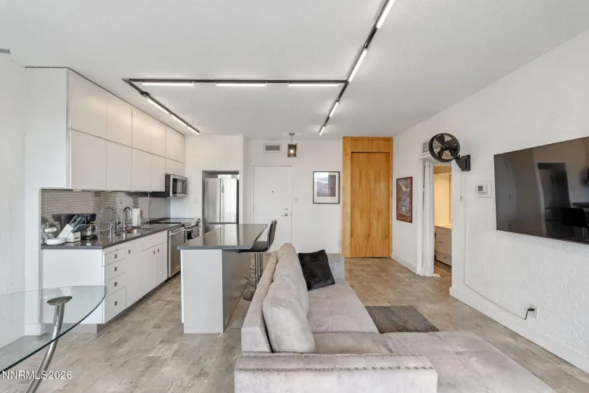 100 Arlington, Reno, Nevada 89501, 1 Bedroom Bedrooms, ,1 BathroomBathrooms,Residential,Residential,Arlington,0,260007414
