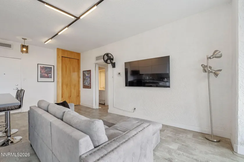 100 Arlington, Reno, Nevada 89501, 1 Bedroom Bedrooms, ,1 BathroomBathrooms,Residential,Residential,Arlington,0,260007414