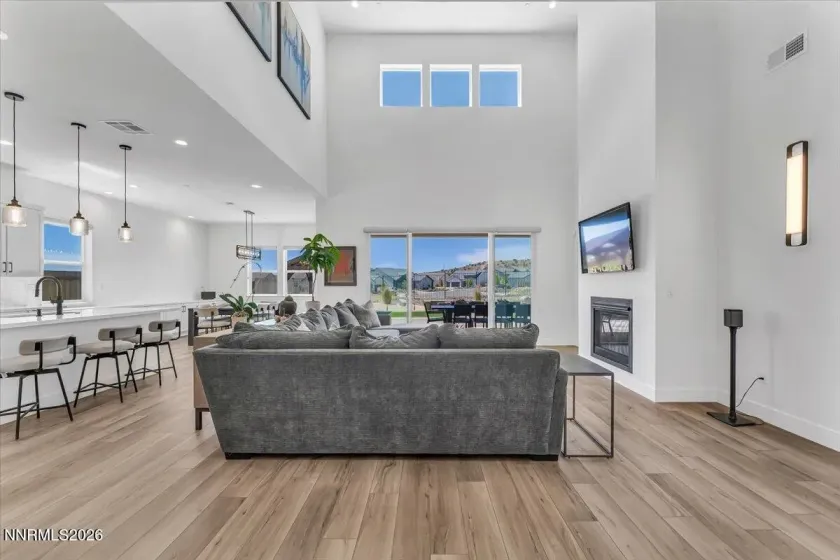 3270 Amaretto, Sparks, Nevada 89441, 4 Bedrooms Bedrooms, ,4 BathroomsBathrooms,Residential,Residential,Amaretto,0,260007418