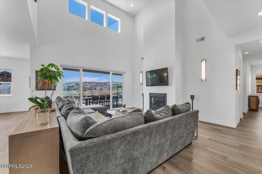 3270 Amaretto, Sparks, Nevada 89441, 4 Bedrooms Bedrooms, ,4 BathroomsBathrooms,Residential,Residential,Amaretto,0,260007418