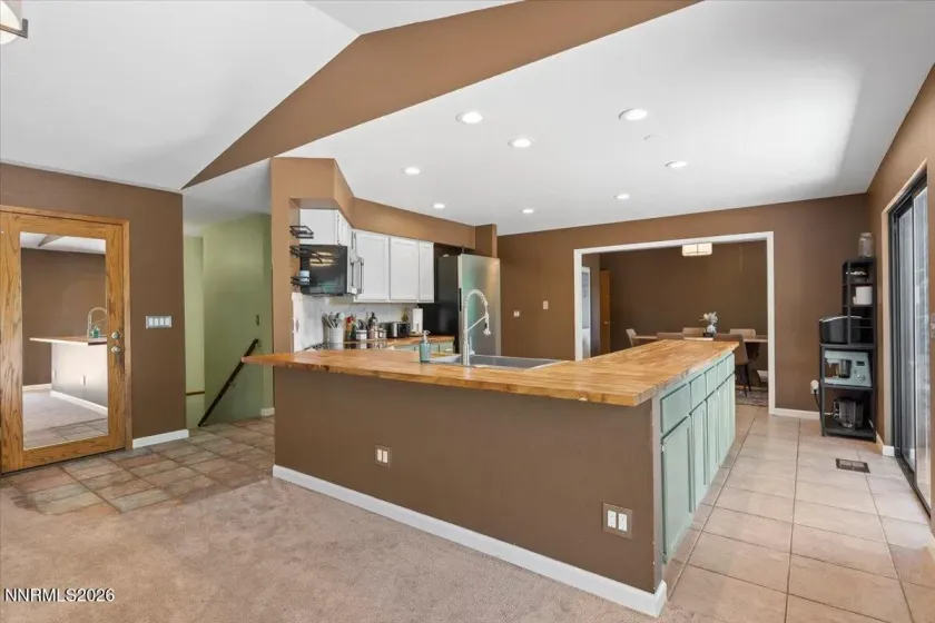 3070 Natalie, Reno, Nevada 89509, 5 Bedrooms Bedrooms, ,3 BathroomsBathrooms,Residential,Residential,Natalie,0,260007423